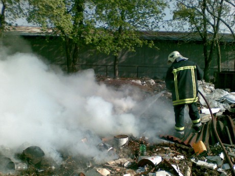 Požár odpadu v Cítolibech (1)