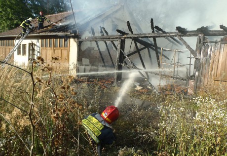 Požár truhlárny - Postoloprty 1.8.2012 (15)