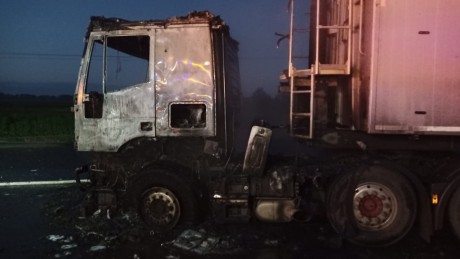 Požár kamionu na silnici I-7 za obcí Chlumčany 13.11 (3)