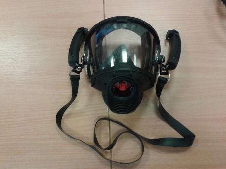 Maska Dräger FPS 7000 s kandahárem (1)