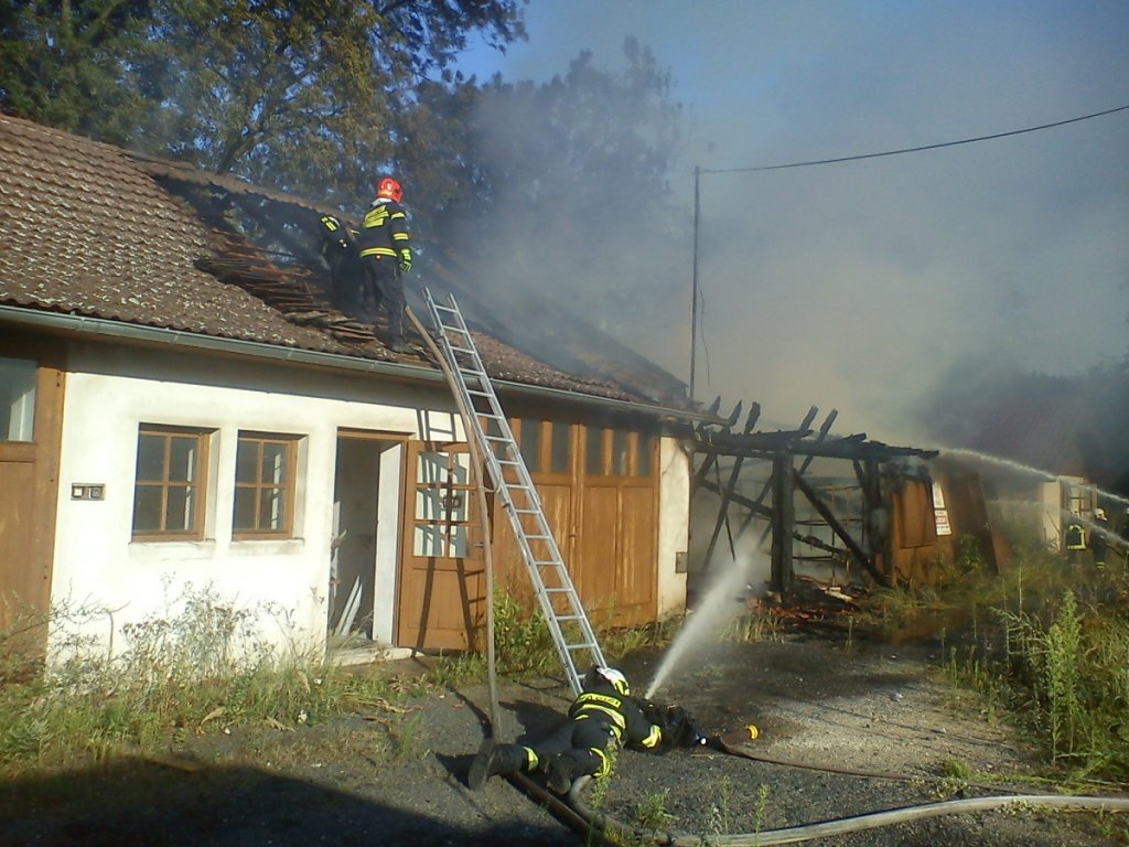 Požár truhlárny - Postoloprty 1.8.2012 (20)