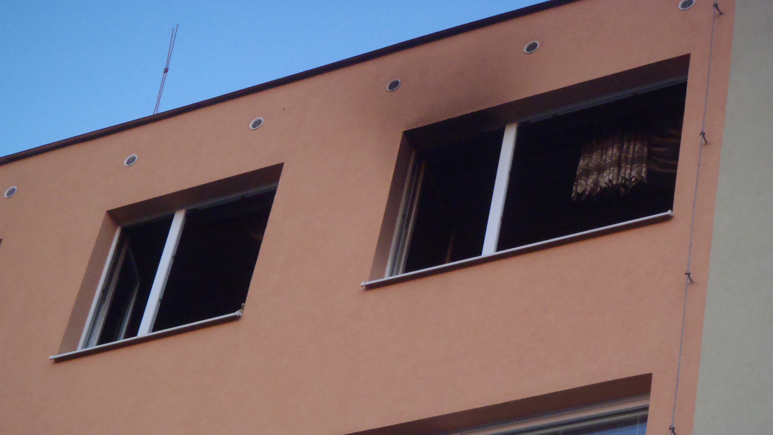 Požár bytu Louny 22.5.2014 (6)